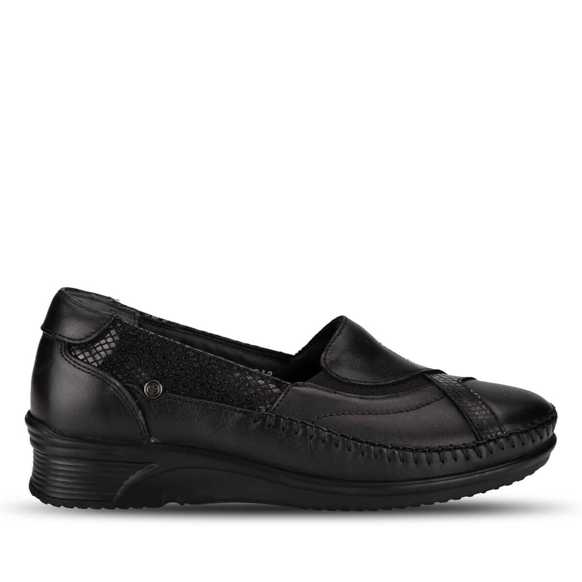 FORELLİ KADIN DERİ AYAKKABI