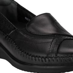 FORELLİ KADIN DERİ AYAKKABI